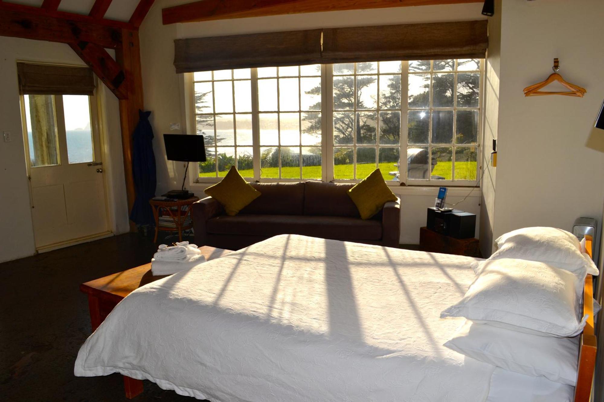 Ahu Ahu Beach Villas Oakura Phòng bức ảnh